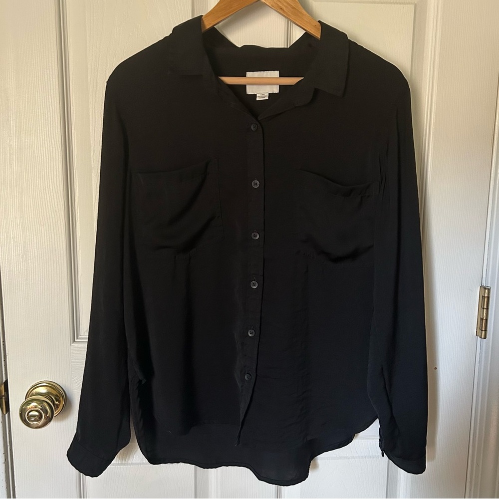 AE Silky Black Long-Sleeve Button-Up Shirt | Size L